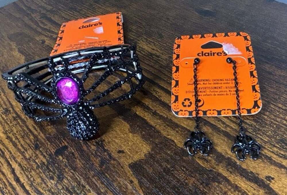 Claire's Halloween Black Spider Web Stretch Bracelet and Dangling Spider Earring